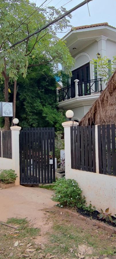 Secret Garden Homestay 시엠리아프 외부 사진